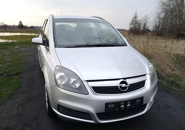 Opel Zafira cena 13900 przebieg: 243000, rok produkcji 2007 z Ryki małe 781